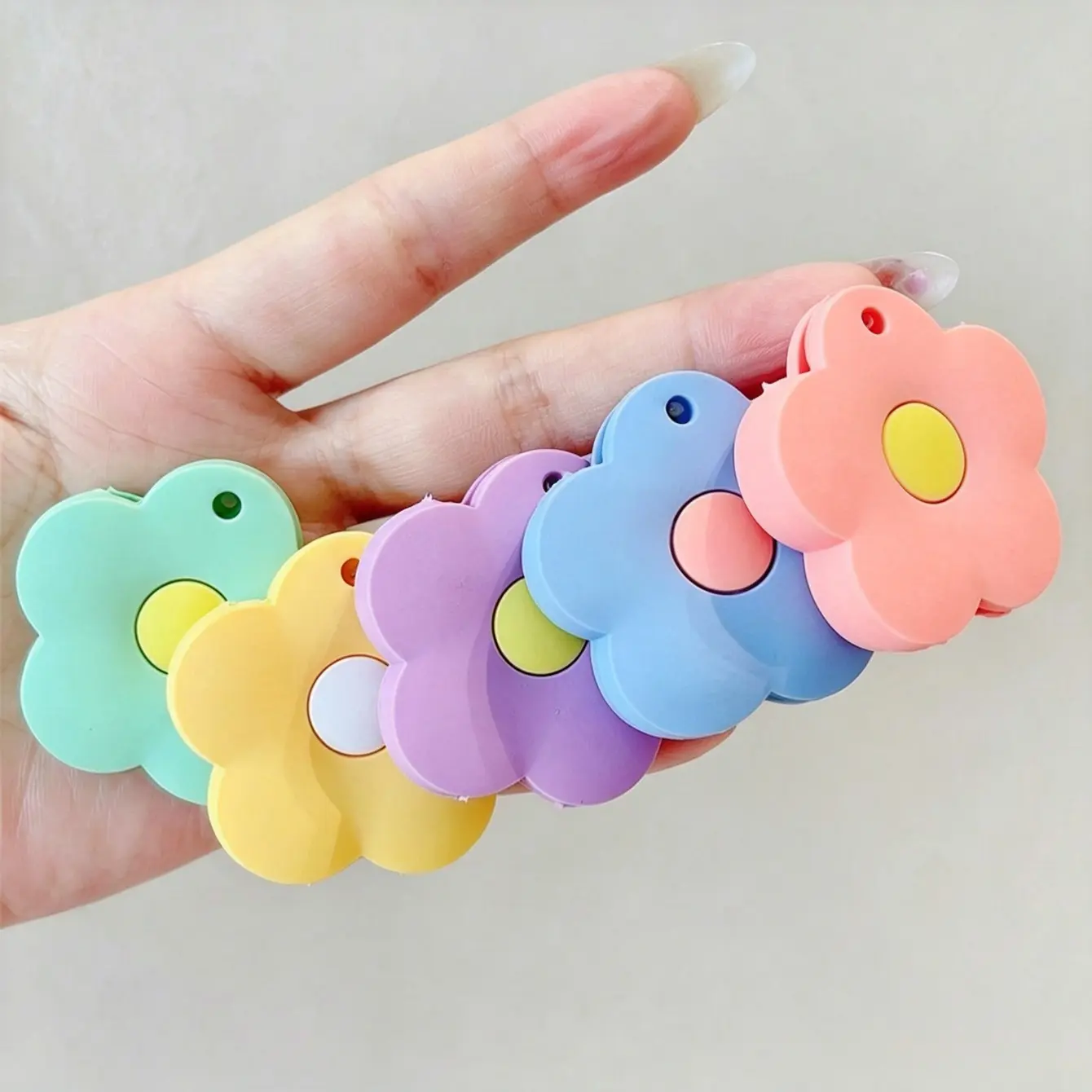 Silicone Key Caps, Flower Shape Key Cover, Flexible Key Identifier, Durable Material, Key Chain Accessories, Key Chain Cute, Ideal for Door Keys, Home Keys, Office Keys