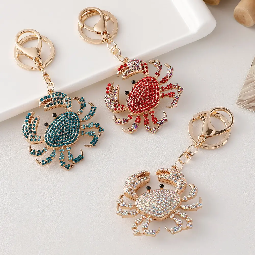 Ocean diamond-inlaid metal colored crab keychains, European and American creative keychains, bag accessories, couple pendants
