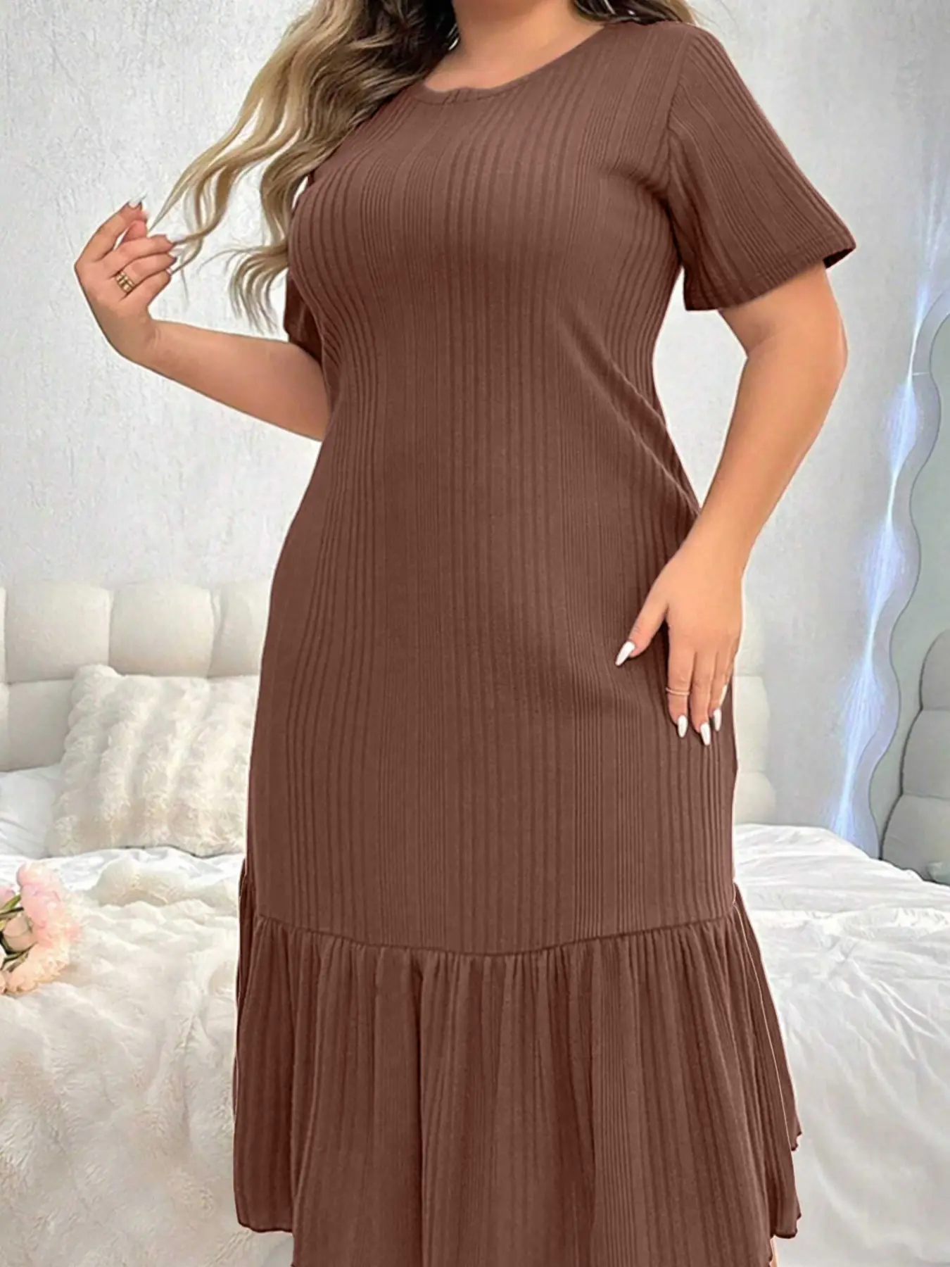2026 Cross-Border Export Casual Plus Size Striped Round Neck Short Sleeve Bodycon Women's Dress, Ruffled Hem Simple Slimming Commuter Long Dress