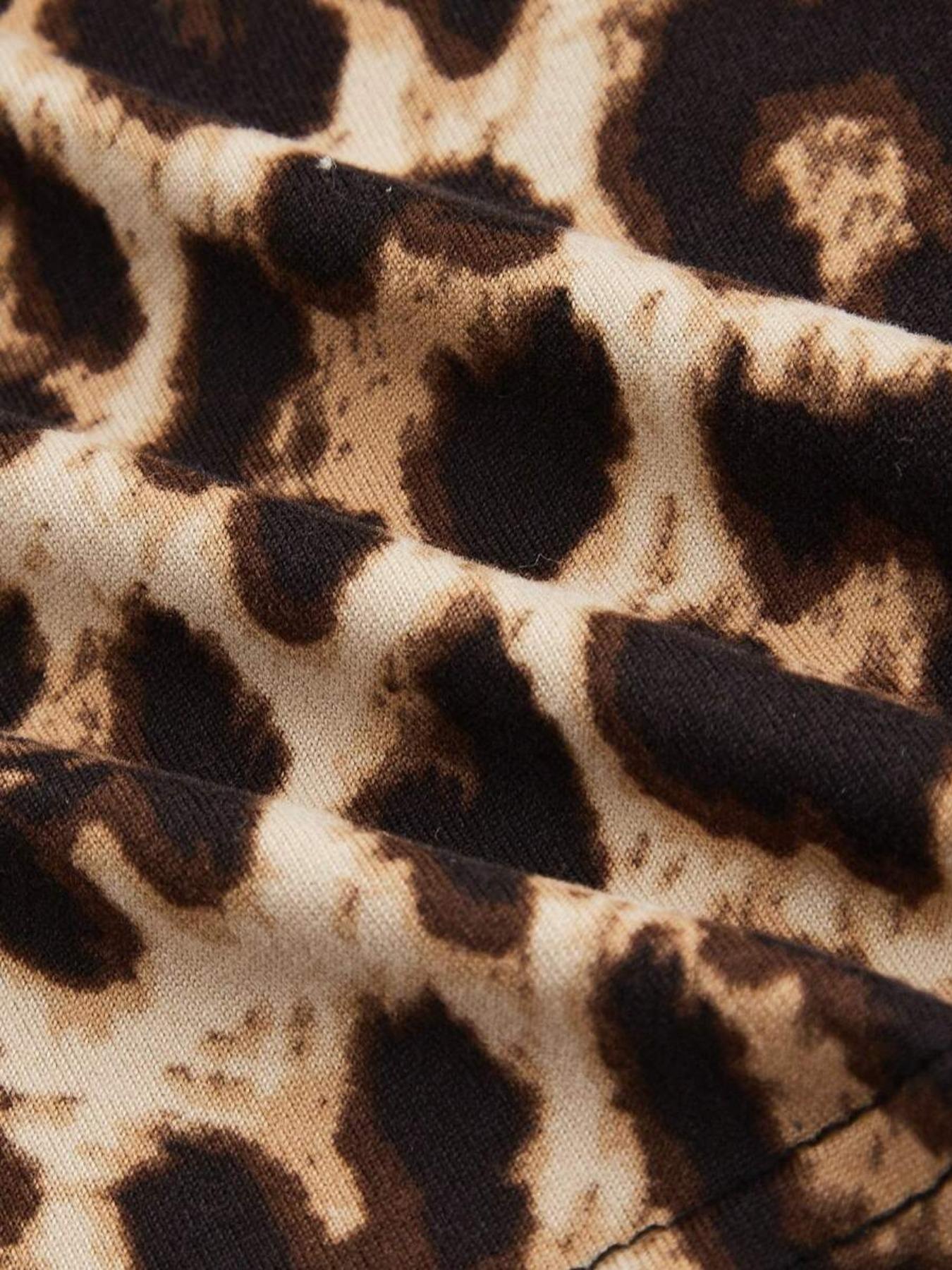 Women's Leopard Print Off Shoulder Crop Tee, Y2K Sexy Vintage Fit Slim Casual T-shirt for Daily Wear, Ladies Clothes for Summer, Womenswear, Top