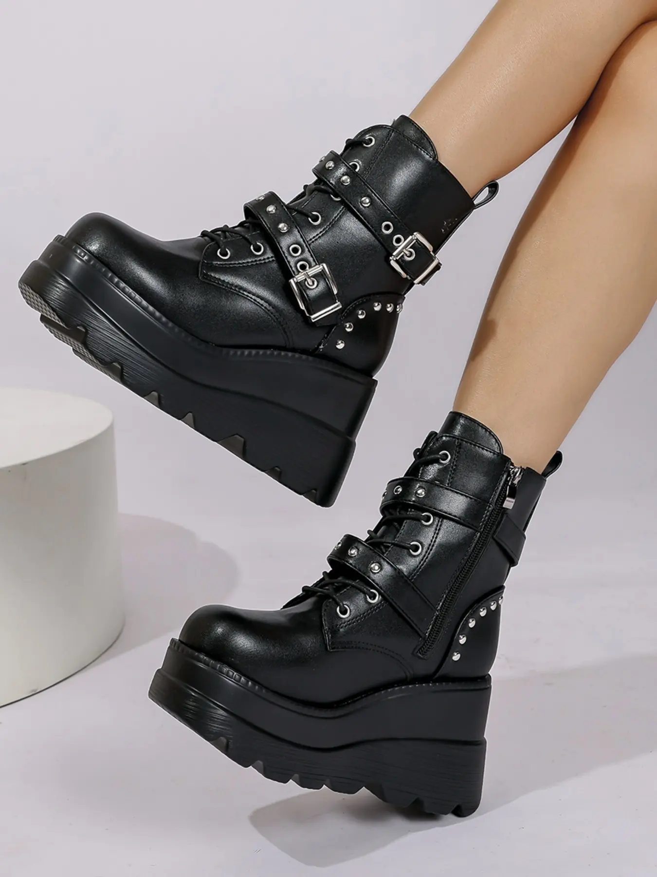 Halloween Spider Web Embroidered Thick Sole Women's Boots, Gothic Punk Style, Fall Winter Fashion, Mid-Calf, Anti-Slip, Round Toe