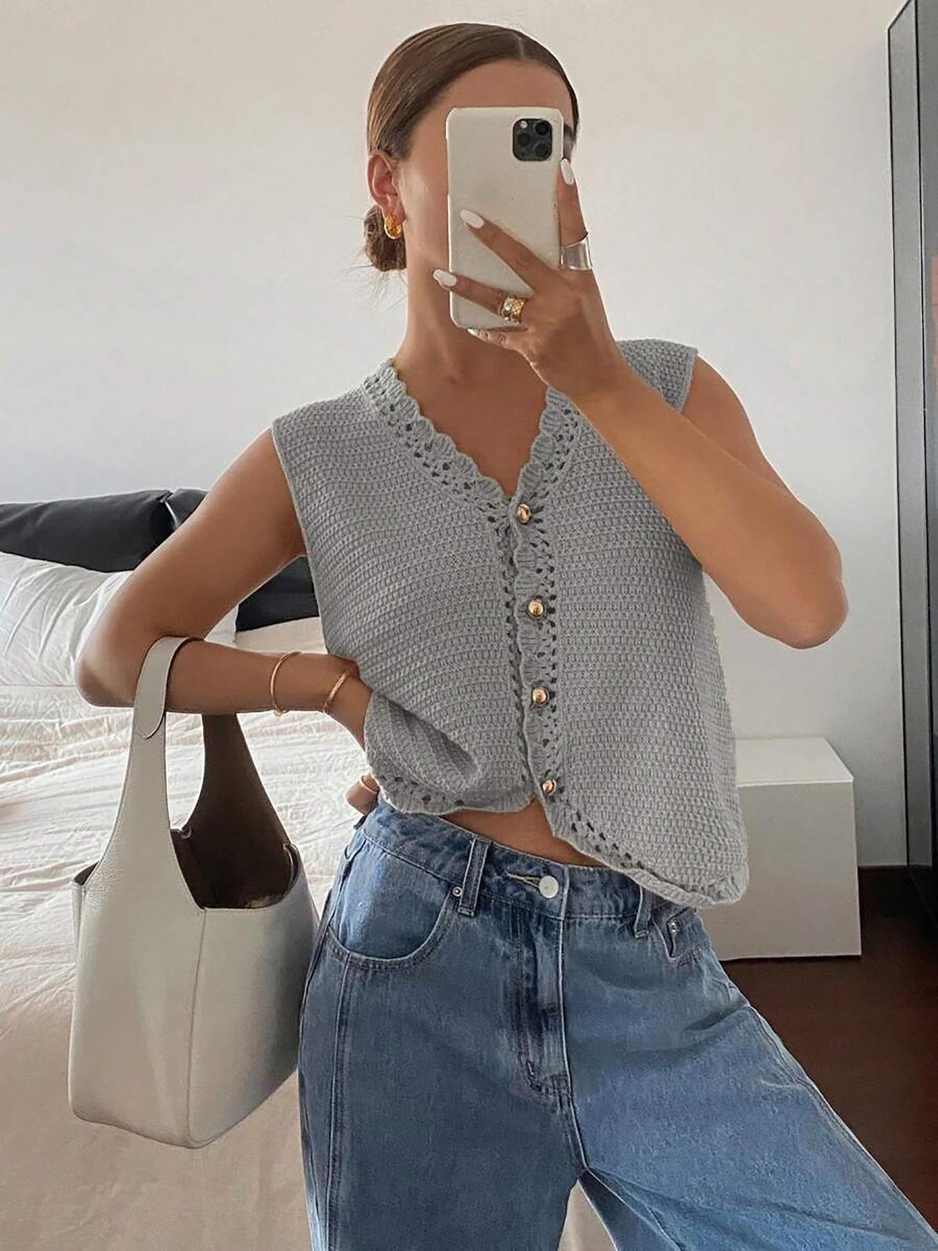 Women's Plain Button Front Cardigan, Casual Basic Fitted Crochet Knitted Cardigan for Summer, Fashion Women's Sleeveless Knitwear for Daily Wear, Vneck Womenswear, Knitted Tops