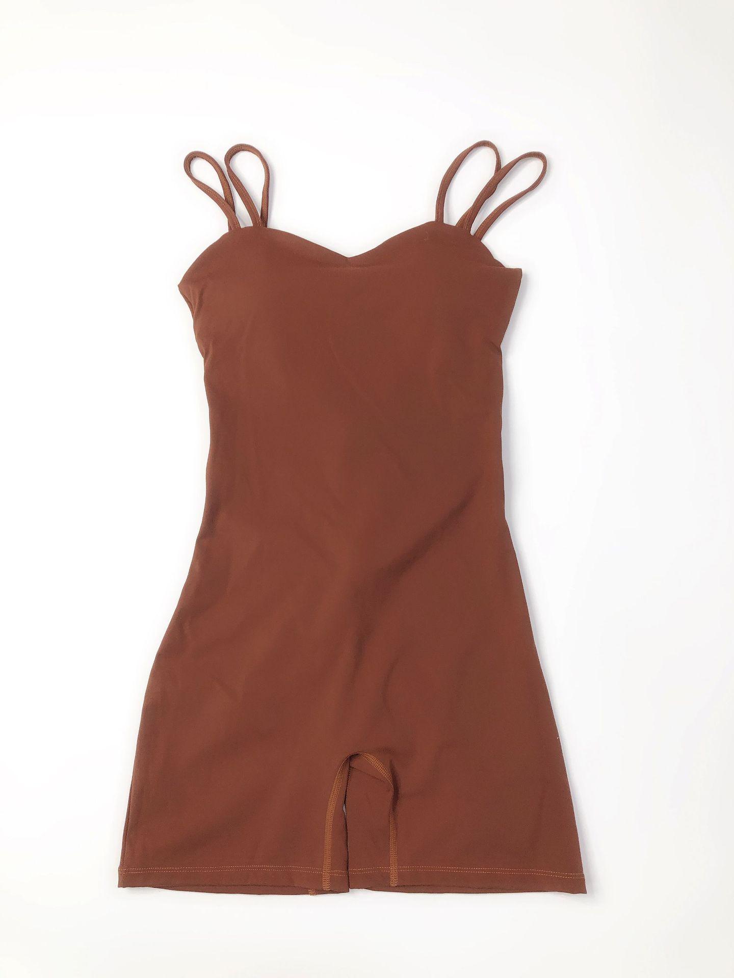 Women's low-cut sexy yoga jumpsuit, breathable and quick-drying, with a beautiful back and cross-strap design to lift the buttocks, suitable for running, yoga, and fitness