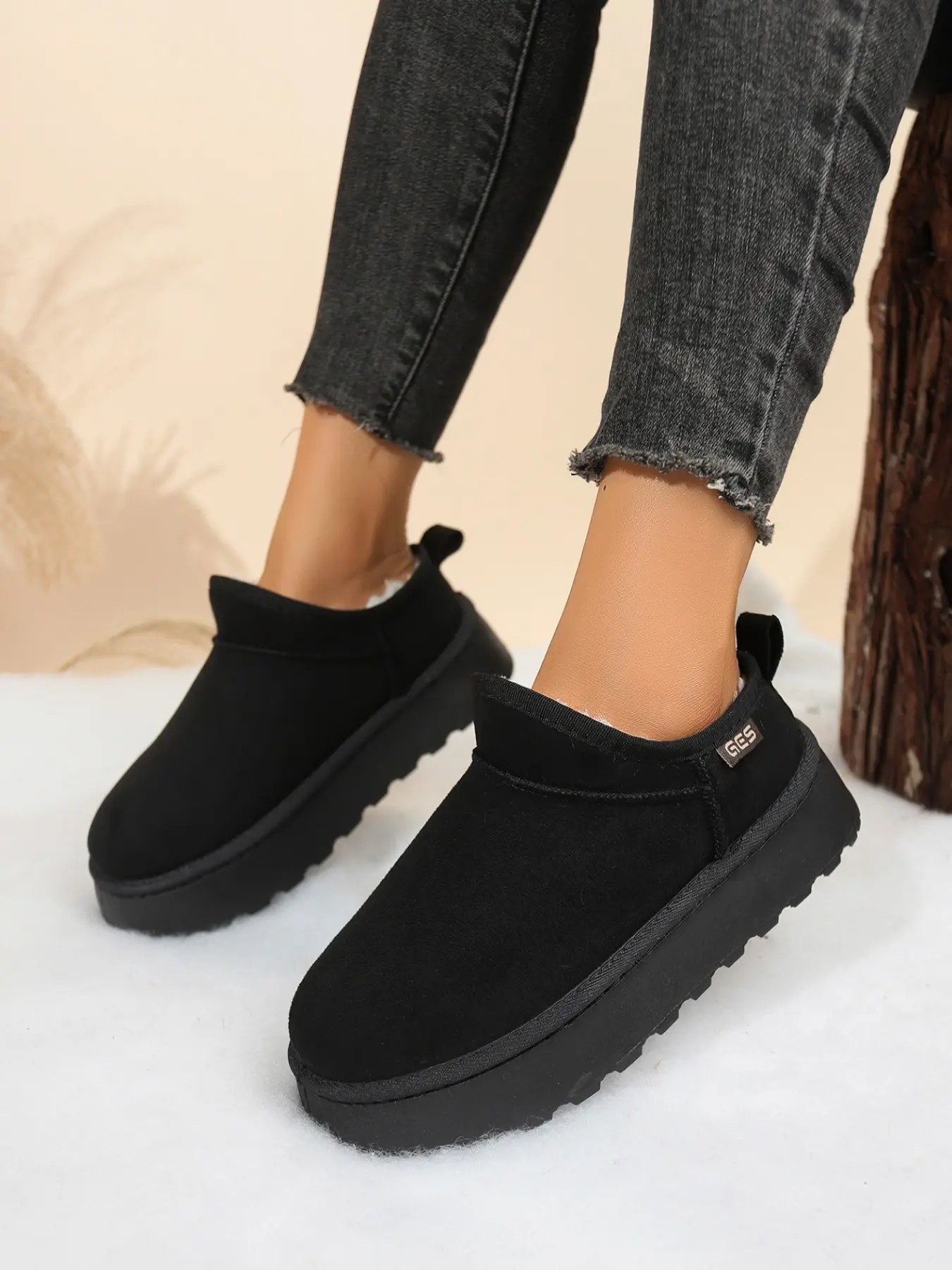 Winter New Round Toe Thick Sole Snow Boots, Fuzzy Lining, Casual Comfortable Outdoor Wear, Simple Low Top Lazy Warm Short Boots