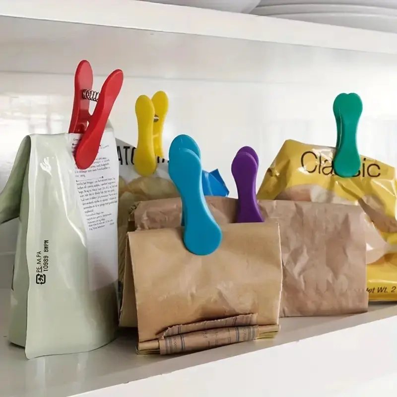 10 Food Bag Clips, Reusable Plastic Sealing Clips, Suitable for Chips, Bread, Snacks, Pet Food - Sealing Kitchen Storage Organizers (Random Colors)