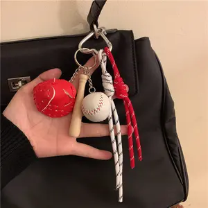 Fashion Baseball-Themed Couple Keychains, Unisex Design, Ideal for Bags & Car Keys, Perfect Gifts for Valentine’s Day, Birthdays, Back-to-School & Parties Personalized