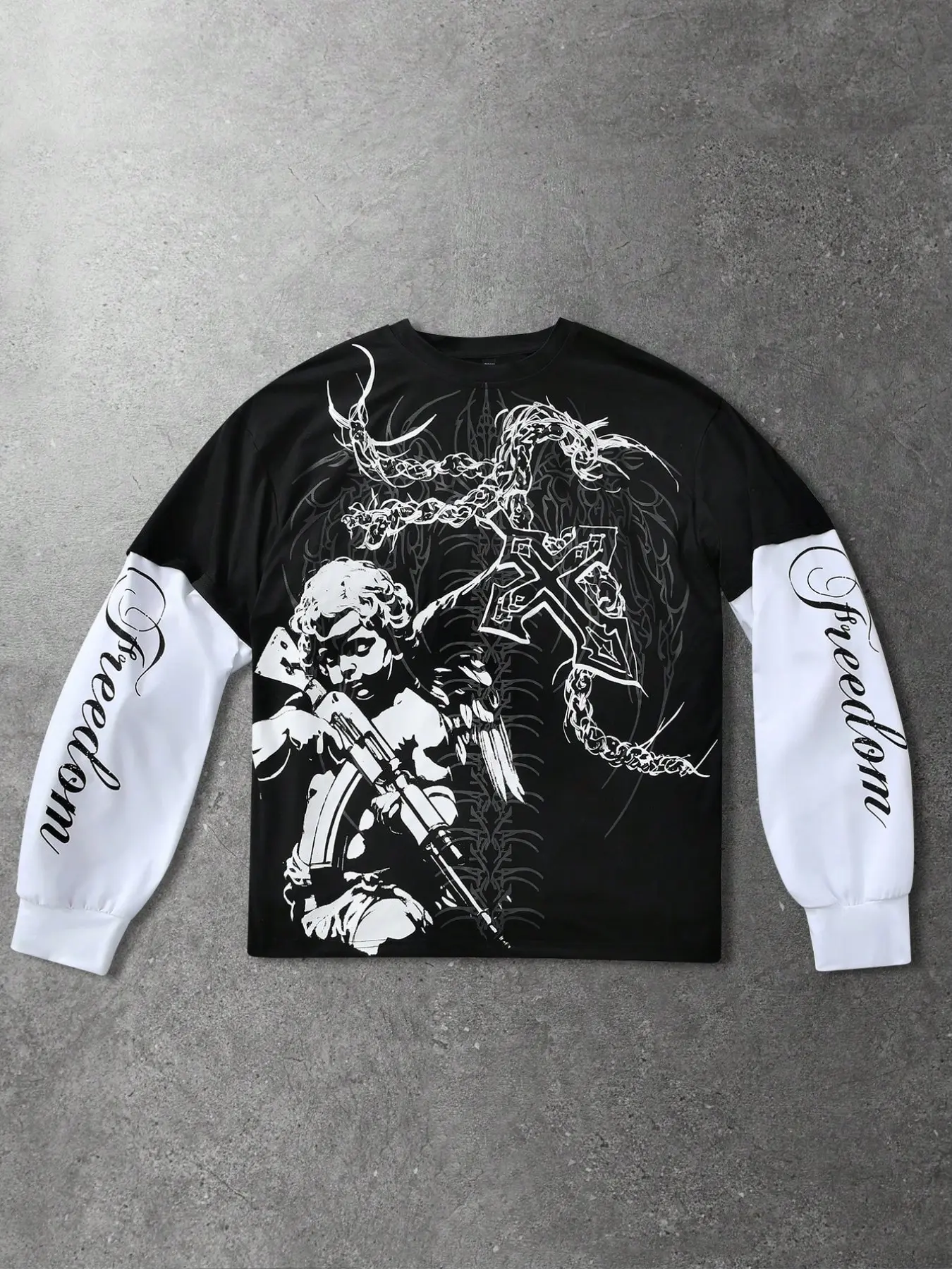 Men Y2K Alt Grunge Streetwear Long Sleeve T‑Shirt, Black White Contrast Sleeve Crewneck Top, Oversized Boxy Fit With Dark Sketch Figure & Cursive Freedom Letter Print, Soft Graphic Tee For Skate Campus Daily Street Night Out OOTD