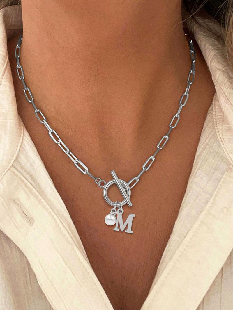 Women's Elegant Faux Pearl Decor OT Buckle Pendant Necklace, Exquisite Trendy Letter Charm Pendant Necklace, Fashion Vintage Jewelry for Party & Daily Decor