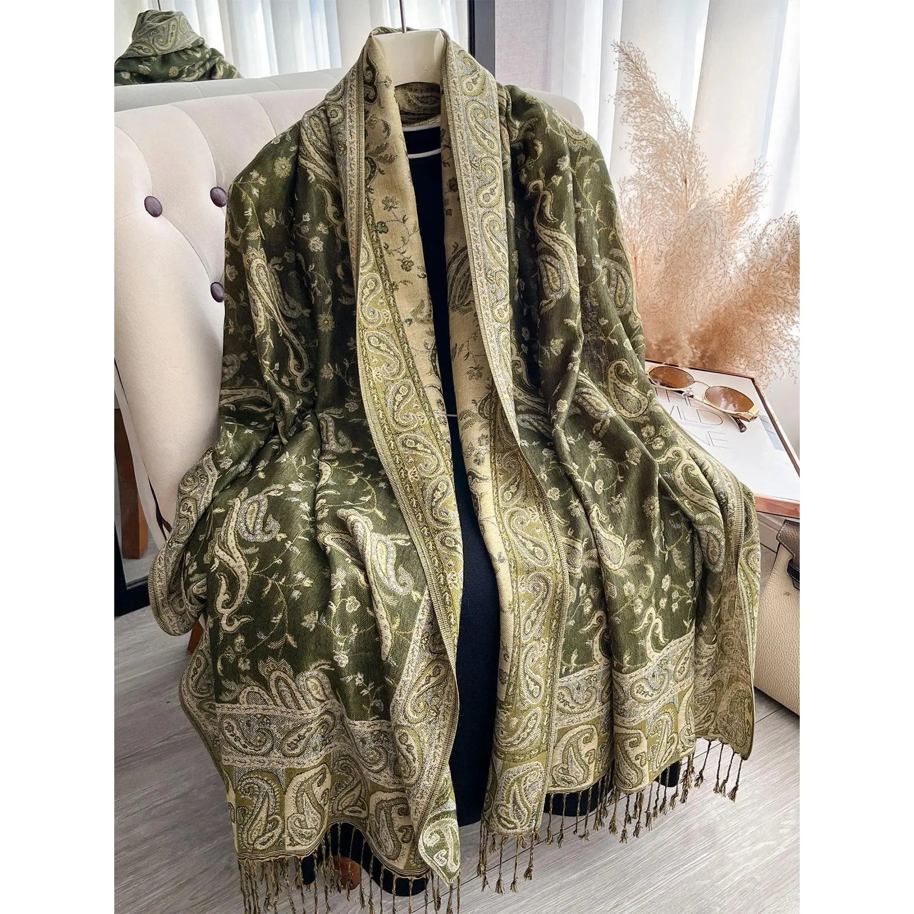 Bohemian Women's Pashmina Scarf, Long Printed Boho Style Casual Soft Shawl in Paisley Design, Soft and Stylish Headscarf in Multiple Colors, Boho Shawl Wrap, Paisley Print, Casual Outing