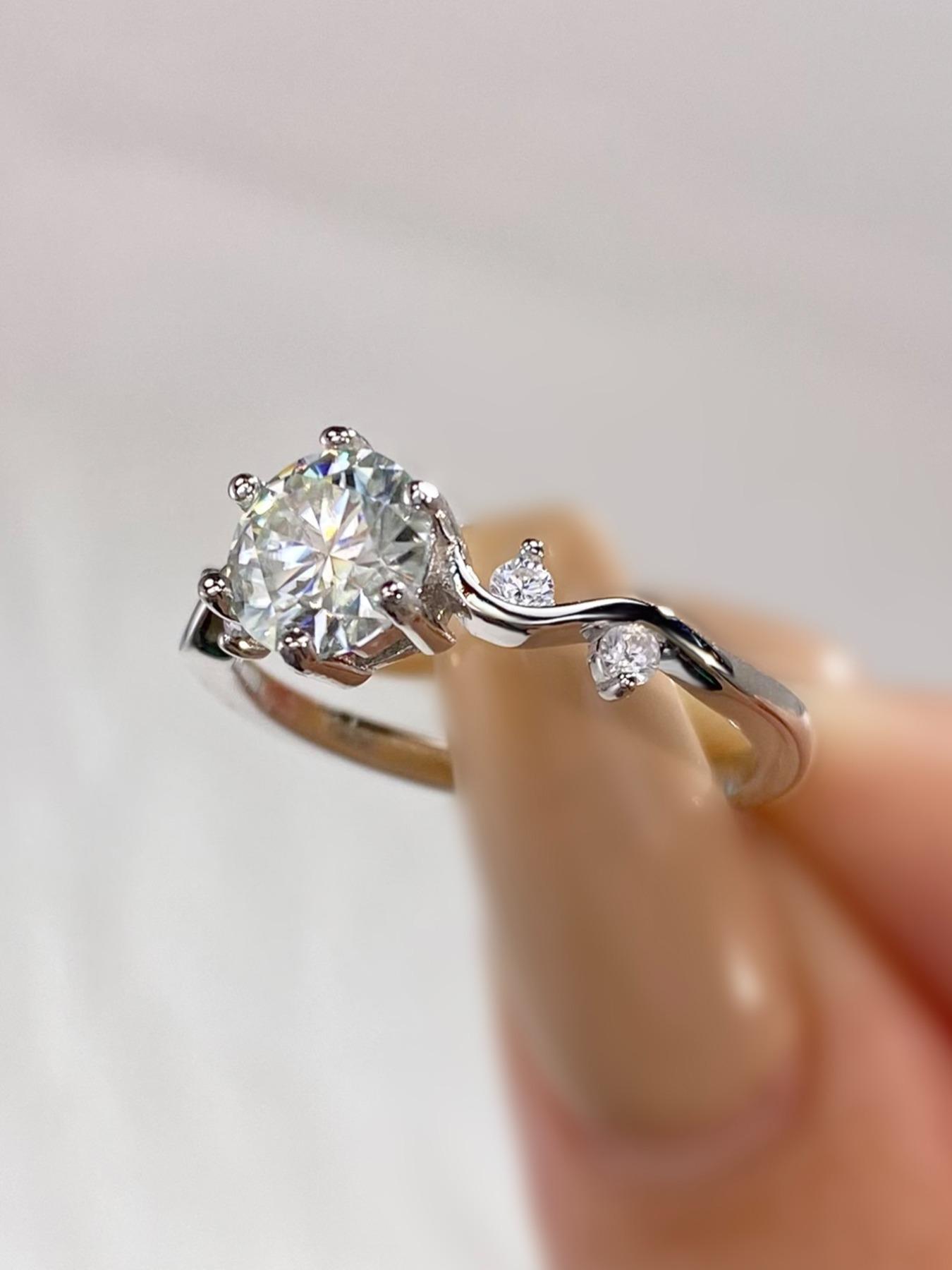 S925 Sterling Silver Synthetic Moissanite Ring, 1ct Ring for Women, Exquisite Engagement Ring for Women & Girls, with Timeless Promise Wedding Engagement Ring, Pave Engagement Ring