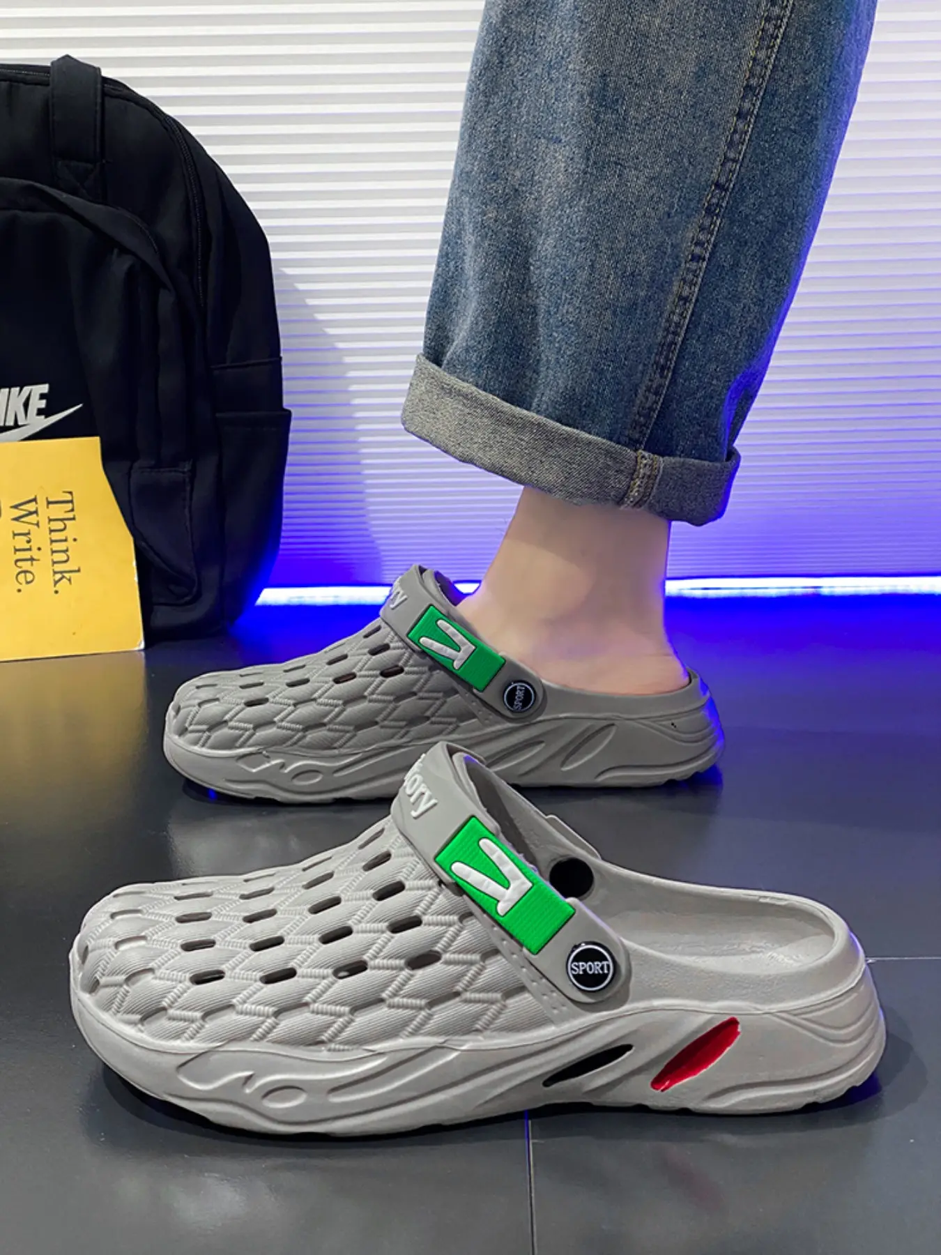 Summer Breathable Open-Toe Beach Shoes, Large Size Lightweight Soft Sole Holes Sandals, Outdoor Cool Slippers for Men, Casual Sporty Style