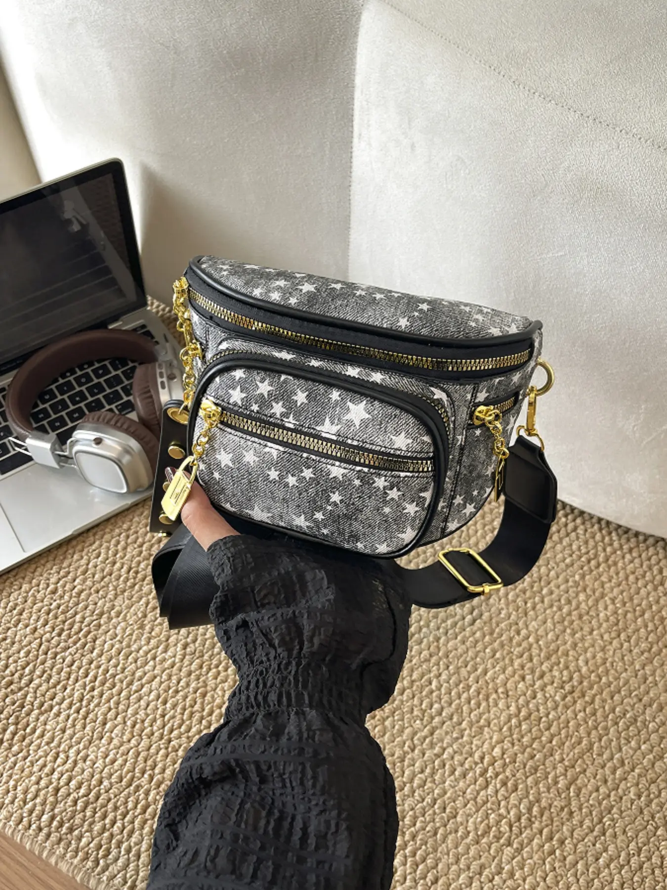 Trendy star-print denim chest bag with multiple pockets, detachable adjustable strap, women's everyday shoulder bag, outdoor crossbody bag