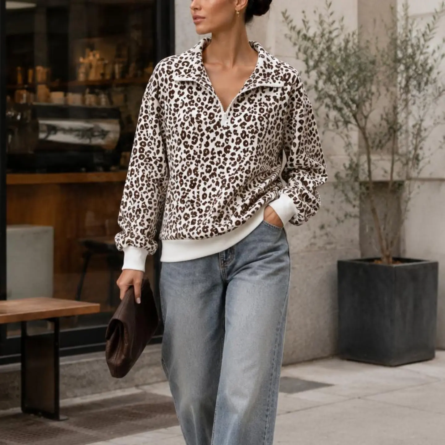 Women’s Leopard Print Quarter Zip Pullover, Relaxed Long Sleeve High Collar Sweatshirt with Ribbed Cuffs and Hem, Casual Fall Streetwear Top for Daily Wear, Weekend Outfits, Coffee Runs, Travel and Layering, XS-XXL