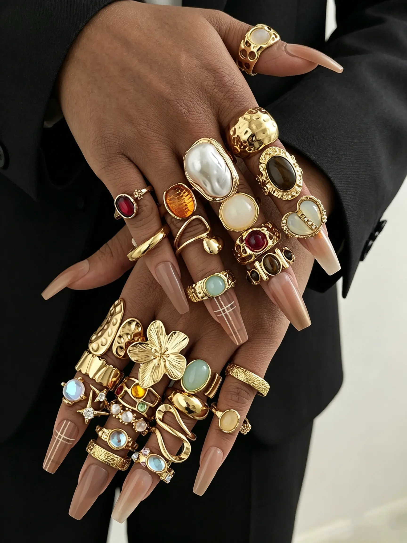 27pcs Women's Boho Chunky Rings Set, Floral Heart Rhinestone Tiger Eye Star Cross Layered Stackable Jewelry, Casual All-Season Gift, Bohemian Fashion Ring