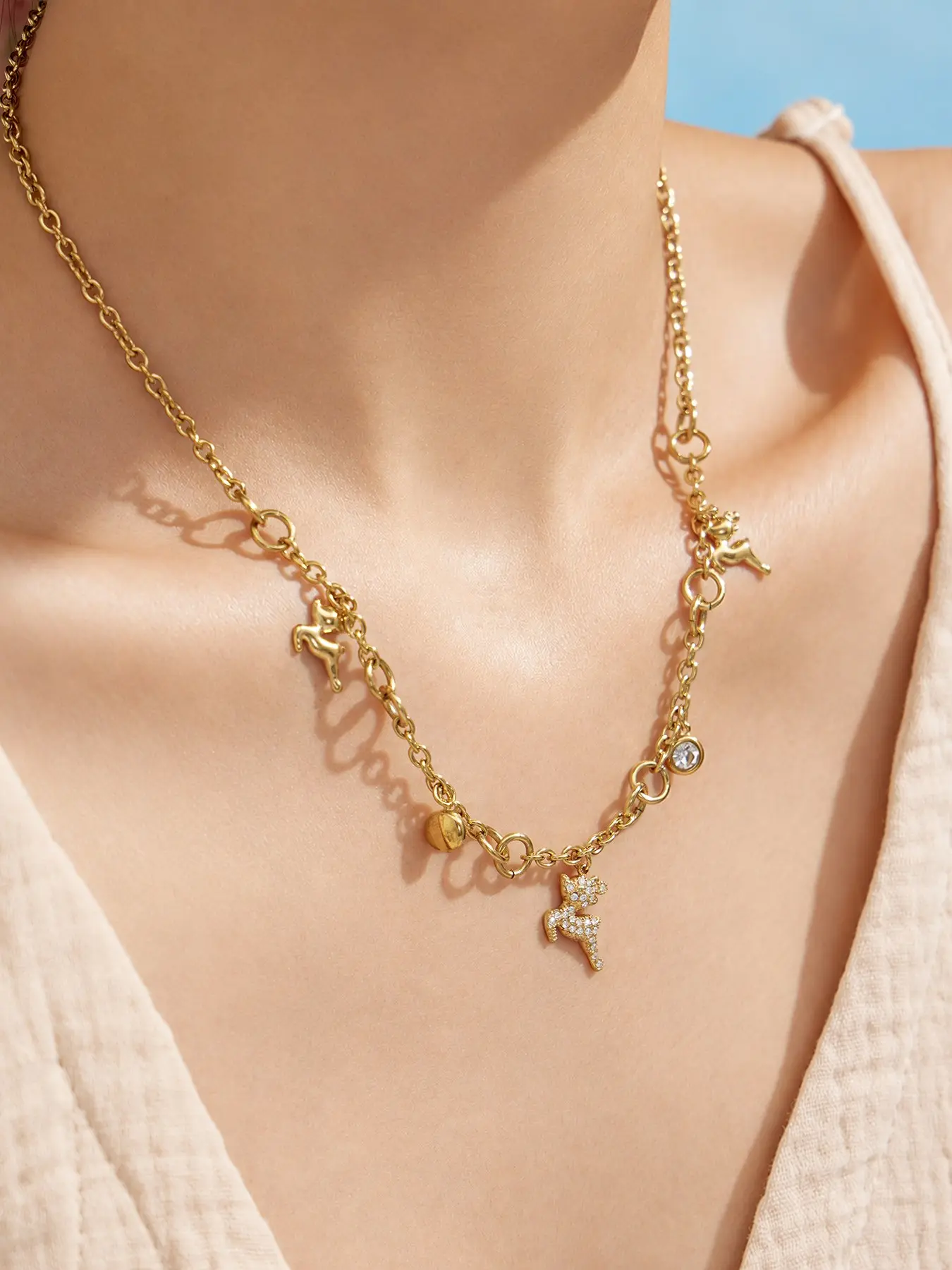 Elegant Deer Pendant Necklace and Bracelet Set, Micro-Set Zircon Jewelry, Stainless Steel, Daily Wear Accessories for Women