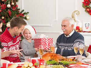 20OZ Matcha Whisk Set - 5PCS Japanese Tea Set Includes Matcha Bowl with Spout, Bamboo Whisk with Ceramic Holder, Bamboo Scoop and Sifter, Matcha Kit for Ceremony, Gift for Matcha Lovers (Matcha Green)