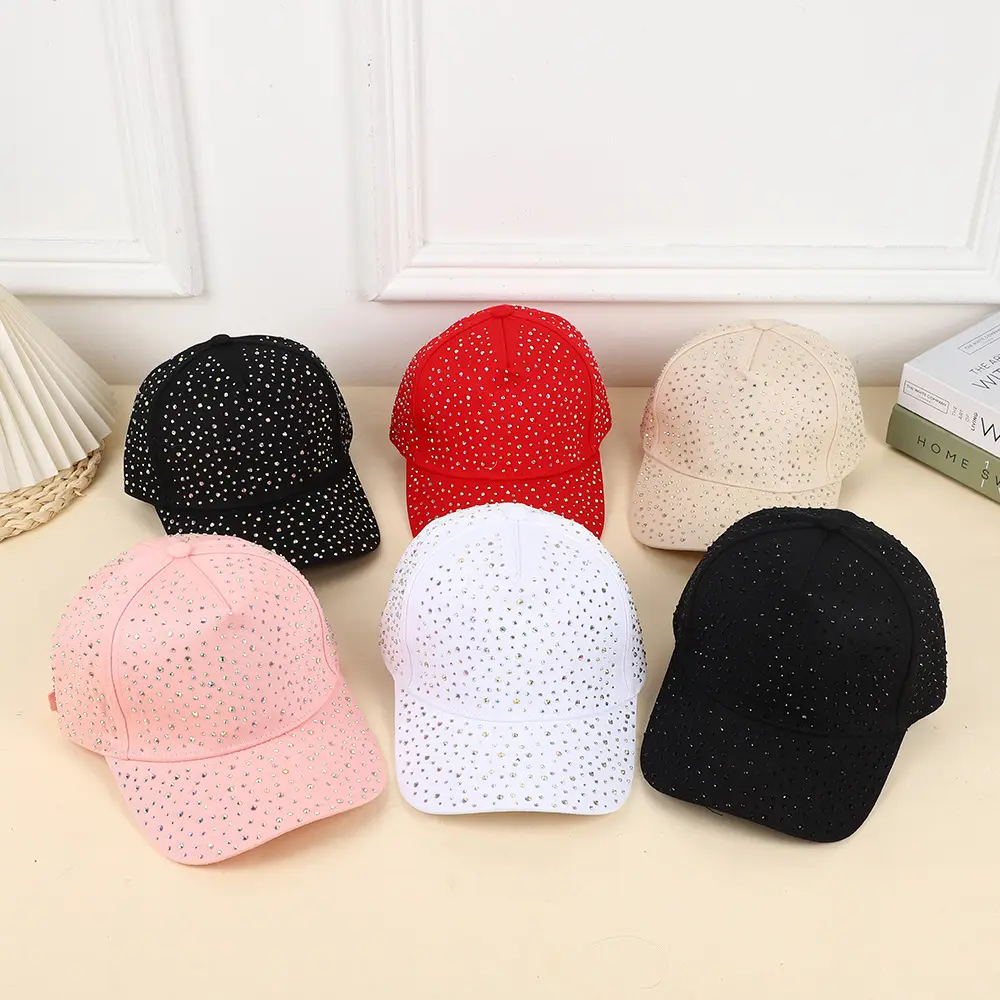 Women's Glitter Baseball Cap - Scattered Iridescent Rhinestone Decor, Adjustable Hook & Loop Closure, Unisex 1 Size, Street Style, for Daily Use (Sports & Outdoor Hat Accessory)