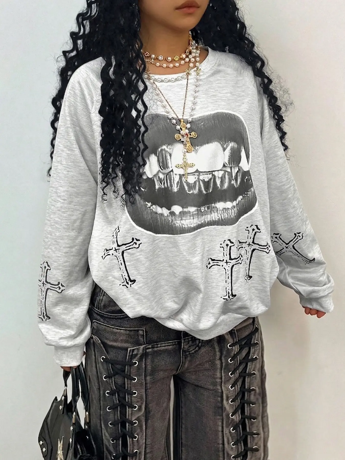 Women's Pullover Sweatshirt, Lip Cross Pattern Print, Vintage Simple Style, Comfortable Casual Wear, Youthful Fashion, Trendy and Cute