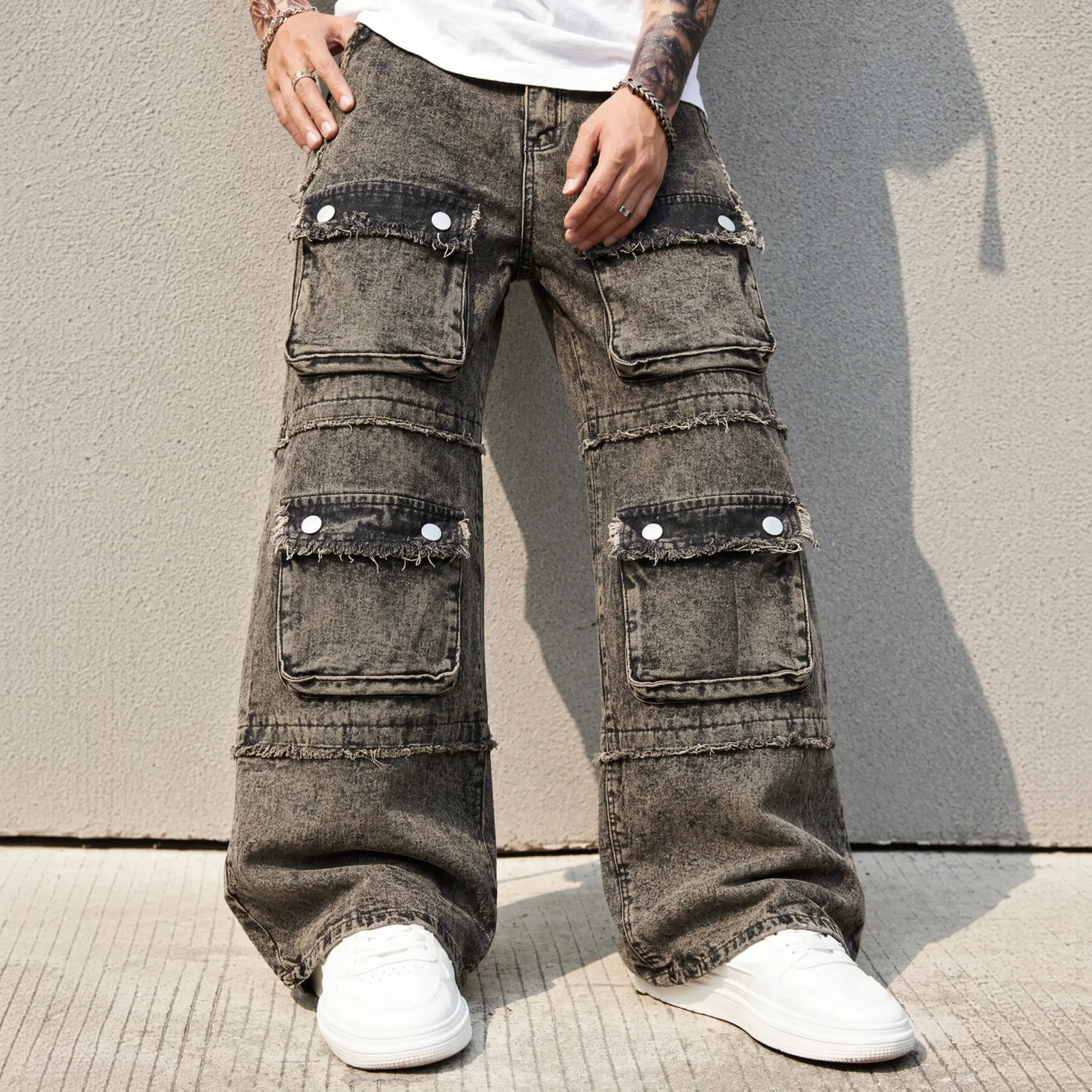Vintage Washed Black Baggy Cargo Jeans Wide Leg Denim Pants for Men Women Y2K Streetwear Multi Pocket Utility Trousers Distressed Patchwork Hip Hop Casual Urban Fashion Comfortable Daily Wear