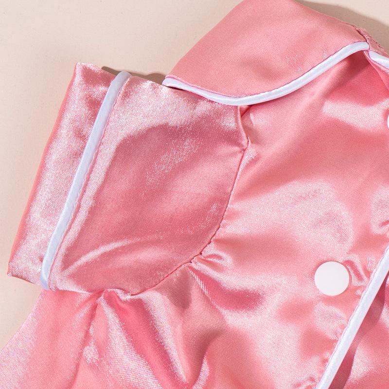 Beautiful Pet pajamas suitable for pets such as Teddy Bears, Bichon Frises, Pomeranians, Poodles, and Bulldogs. Made of comfortable silk, these pajamas include headbands to relieve stress and anxiety.