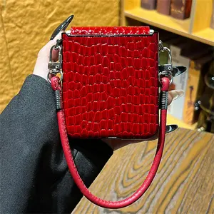 Luxury Crocodile Pattern Case with Leather Chain for Samsung Galaxy Zflip7 6 5 Xiaomi Mix Flip2 Motorola Razr 70Ultra 60 Cover
