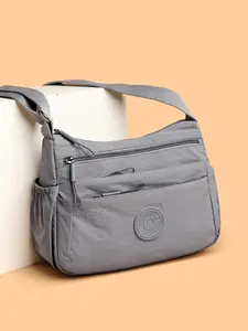 Casual Nylon Shoulder Bag, Adjustable Strap, Multiple Compartments, Solid Color, Zip Closure, Polyester Lining, Lightweight, Daily Use Crossbody Bag