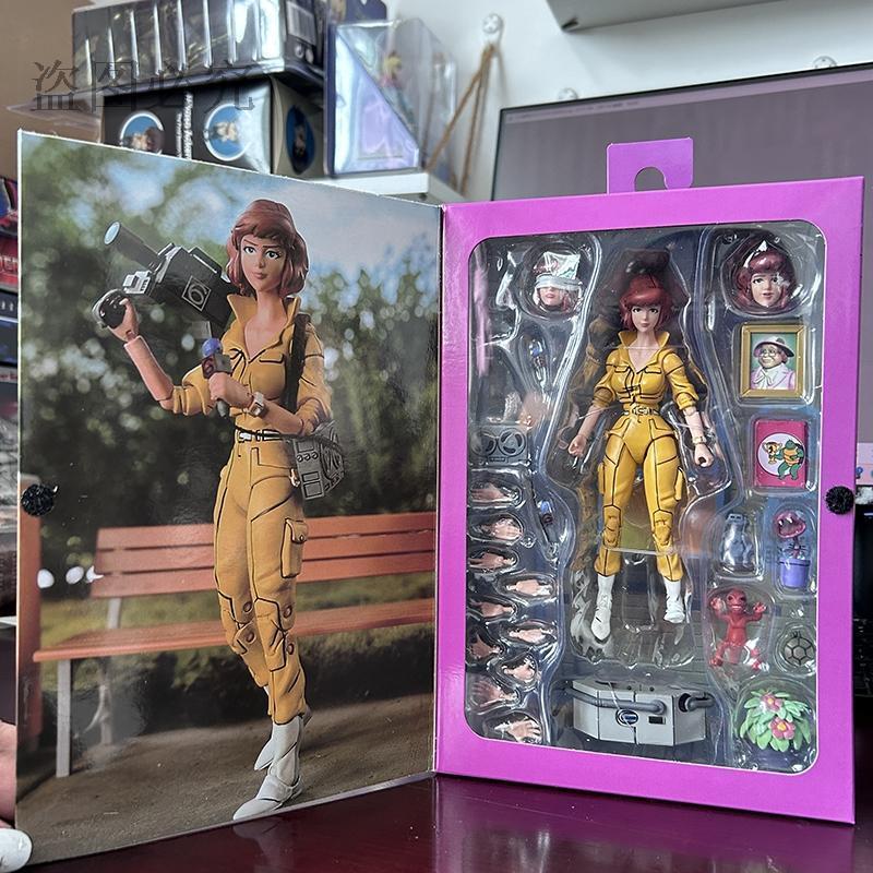 NECA Version 2.0 Yellow Clothes Female Reporter Action Figurine GK Statue Collection Model Toys Christmas Gift popular