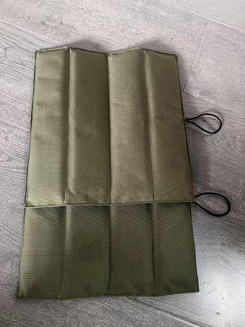 Portable Waterproof Picnic Mat Moisture-proof Mat Camping Ground Mat Thickened Outdoor Beach Travel Foldable Small Seat Cushion