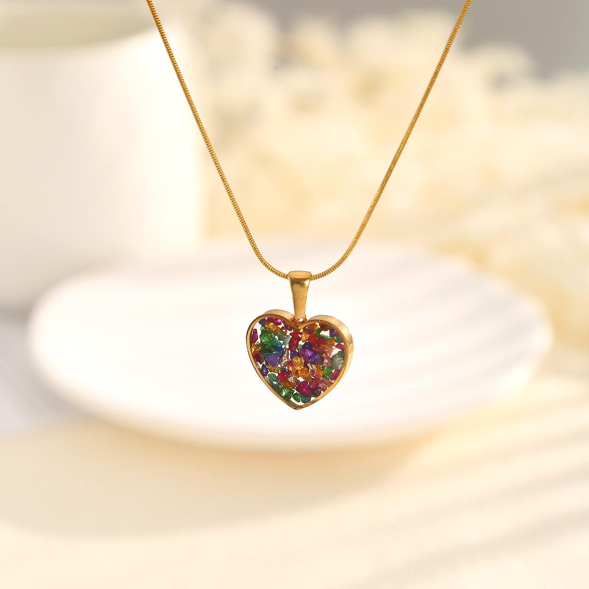 Cross-border jewelry necklace wholesale resin heart pendant necklace for women stainless steel jewelry light luxury heart-shaped collarbone necklace