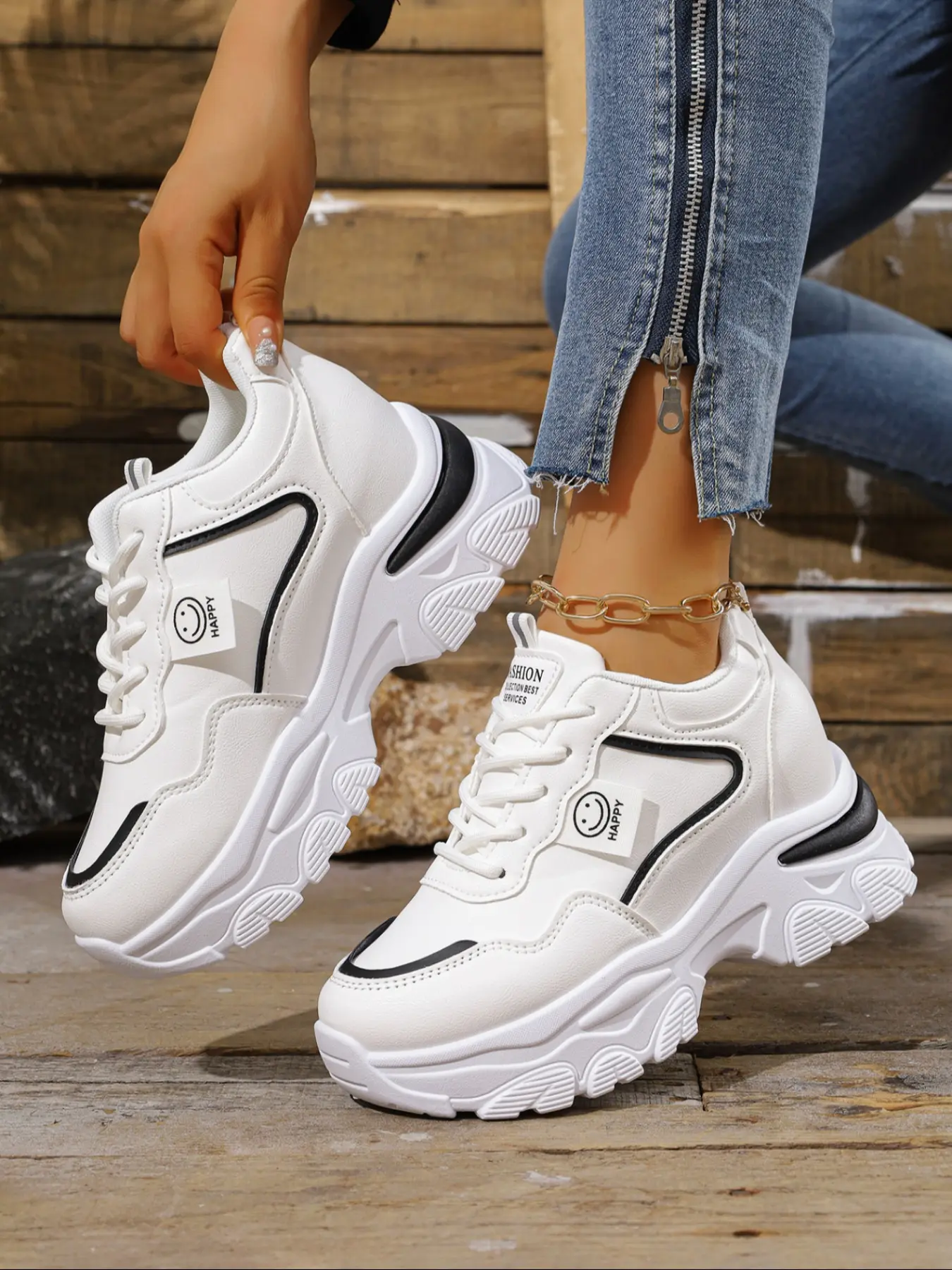 Women's new fashion casual lace-up sneakers, all-season outdoor walking shoes, simple and versatile trendy thick-soled height-increasing comfortable casual shoes, suitable for daily casual and commuting wear, a must-have for gifts and back-to-school