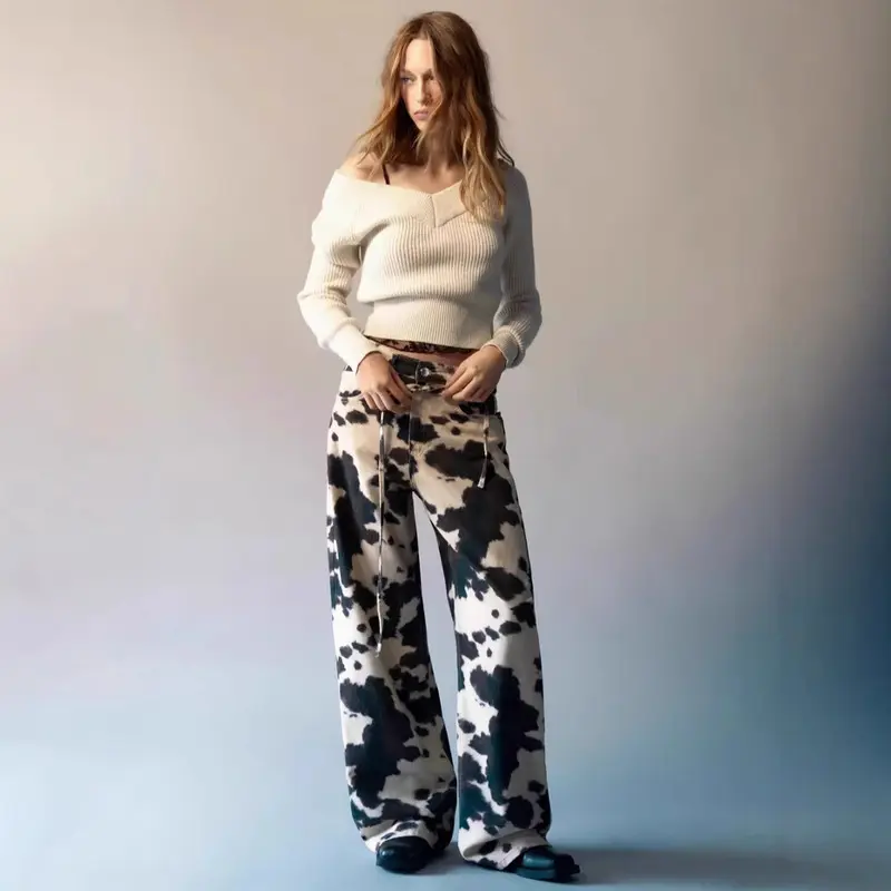 Women's jeans in American retro style with cow print, washed denim, unisex vintage loose straight-leg pants