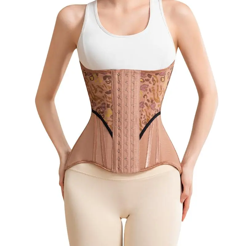 Fashion leopard print splicing design, unique look that stands out from plain solid corsets