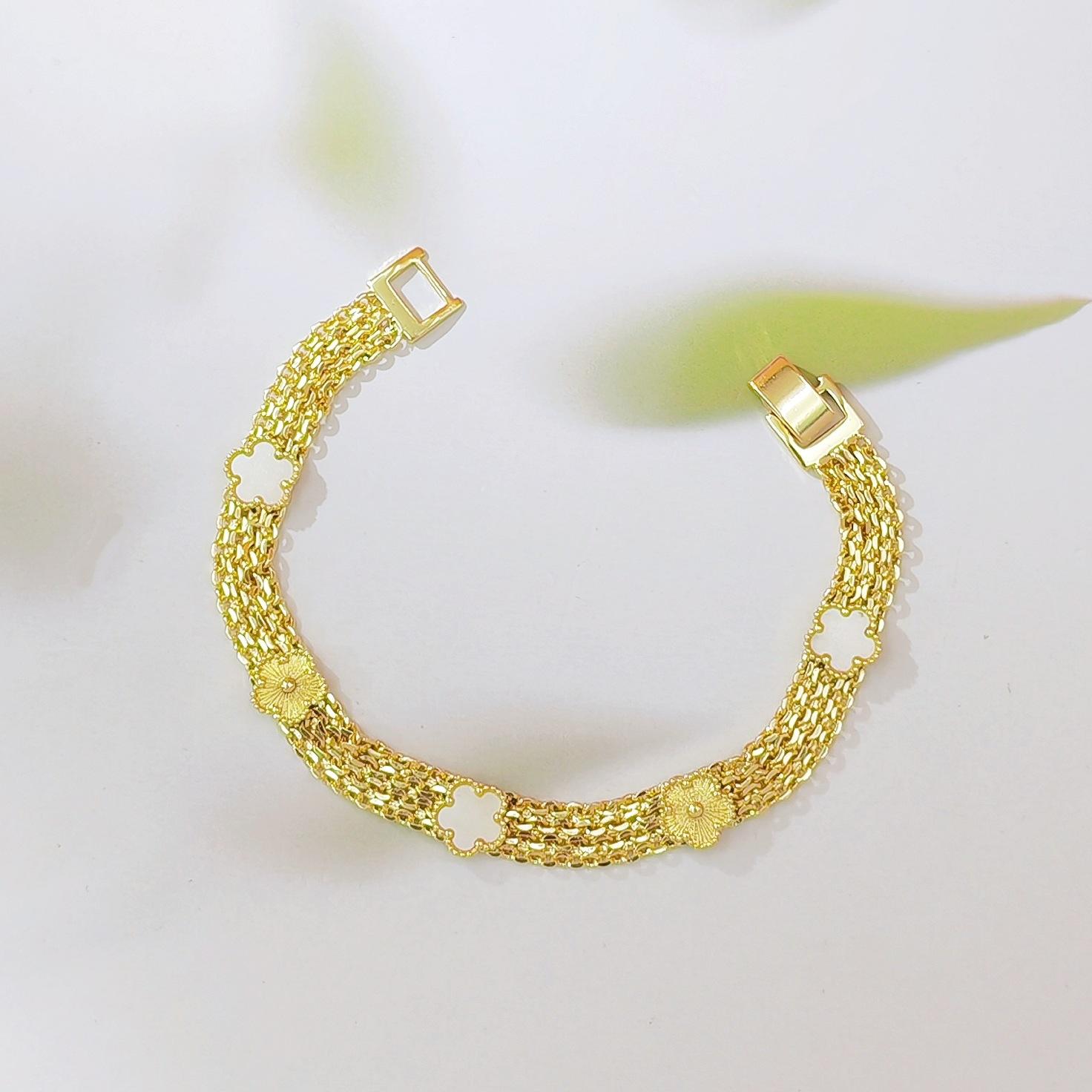 Colorful Clover & Five-Leaf Lucky Bracelet for Women, White Shell Inlaid Design, Trendy Y2K Aesthetic Fashion Jewelry, Dainty & Versatile for Daily Wear, Parties & Holiday Gift Giving