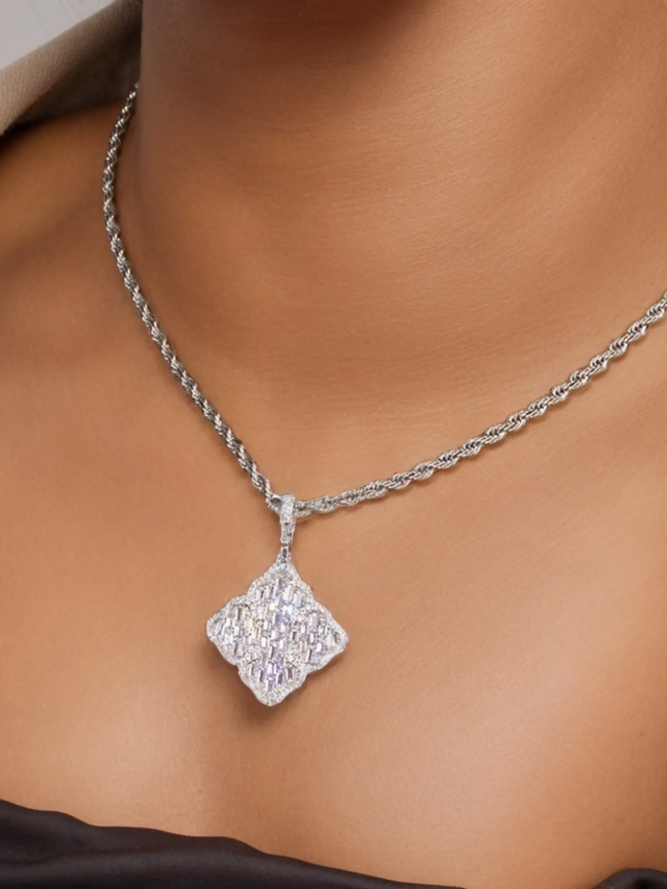 Sterling Four-Leaf Clover Pendant Necklace, High-Luster 5a Zircon Full Drill Design, Daily Wear & Gift Accessory for Women