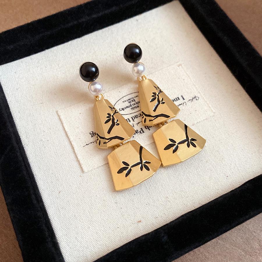 Silver Needle Pearl Branching Wind Chime Tassel Stud Earrings, New Chinese Retro Palace Style Earrings with Light Luxury and High-End Appeal Ear Accessories