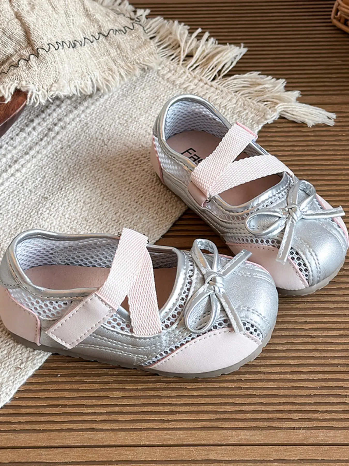 Women's Casual Butterfly Knot Bow Decor Sandals, Elastic Cross Strap, Breathable Mesh, Round Toe, Soft Design, Comfortable Fit, Summer Footwear