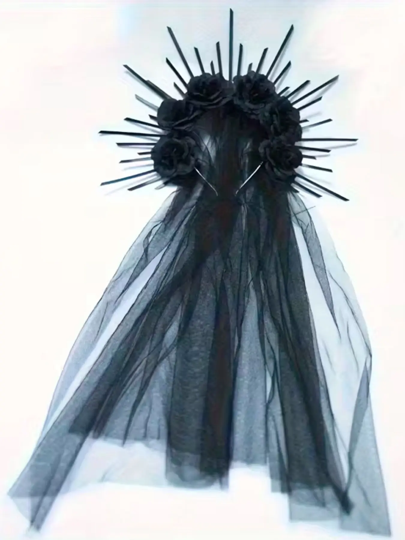 Gothic Rose Crown Headpiece with Veil, Plastic Party Hair Accessory, Perfect for Halloween, Role Play, Dark Theme Parties, Gothic Style Decor