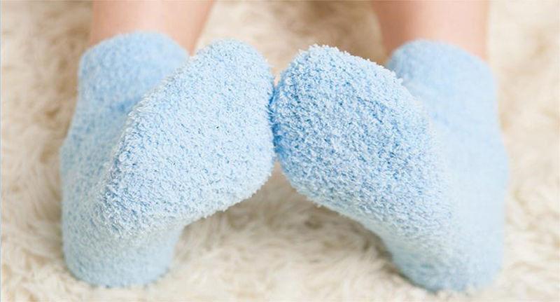 Women's Bed Socks Pure Color Fluffy Warm Winter Christmas Gift Soft Floor Home Candy Color Coral FLeece Velvet Socks Dropship