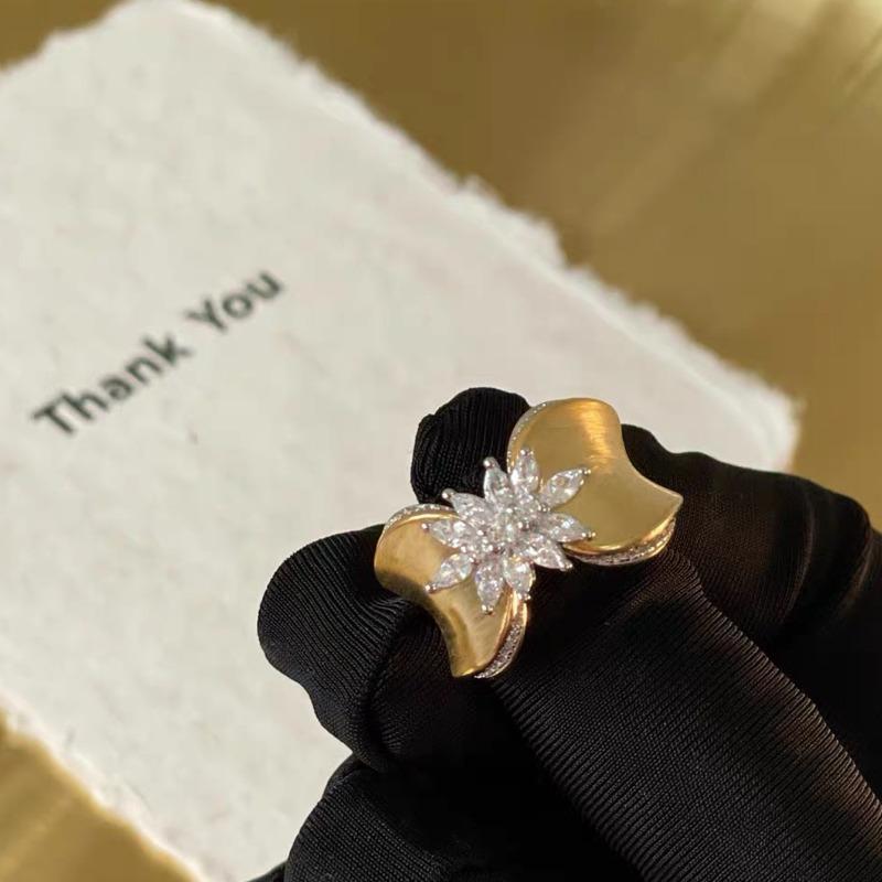 Vintage Butterfly Brushed Golden Engraved Ring, Premium Women's Jewelry for Gifts Parties and Daily Wear, Unique Engagement and Friendship Ring