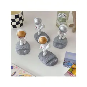 Cartoon Astronaut Desktop Stand, Creative Ornament, Cute Astronaut Phone Stand, Practical Small Object for Desktop Decoration