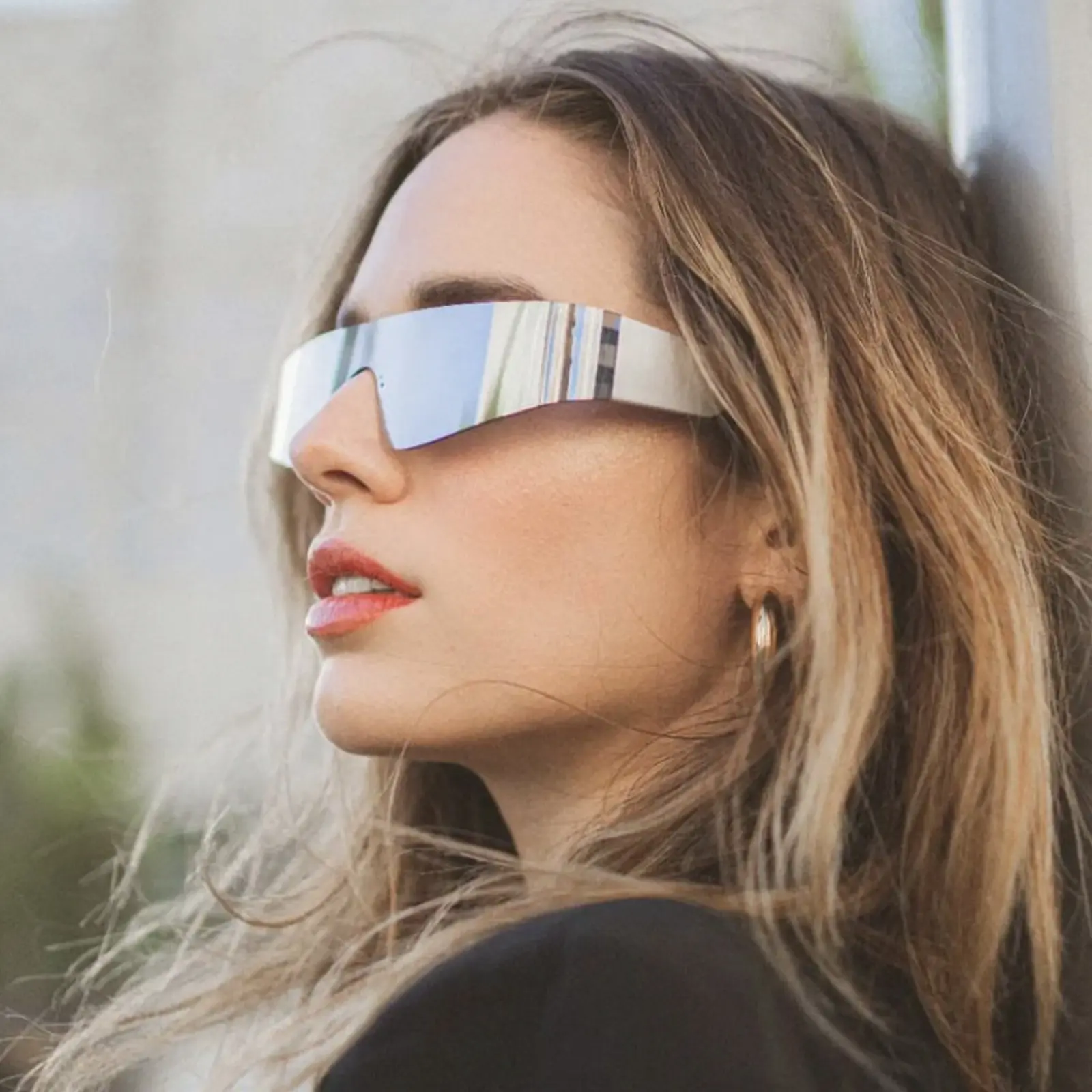 Futuristic Rimless Sunglasses, One Piece Wrap Fashion Sun Glasses, Cyberpunk Integrated Lens Shades, UV Protection Lightweight Sports Eyewear for Men Women, Outdoor Cycling Street Photoshoot Party Trend Decorative Sunglasses