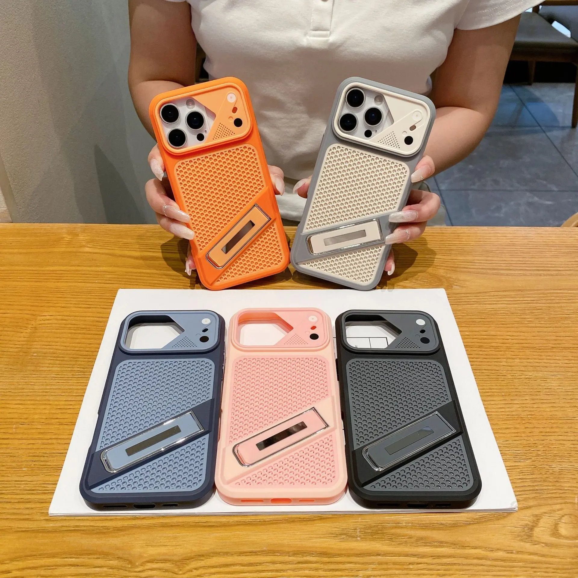 xHoneycomb cooling phone case with invisible stand and anti-drop protection, suitable for iPhone 17PM/16/15/14