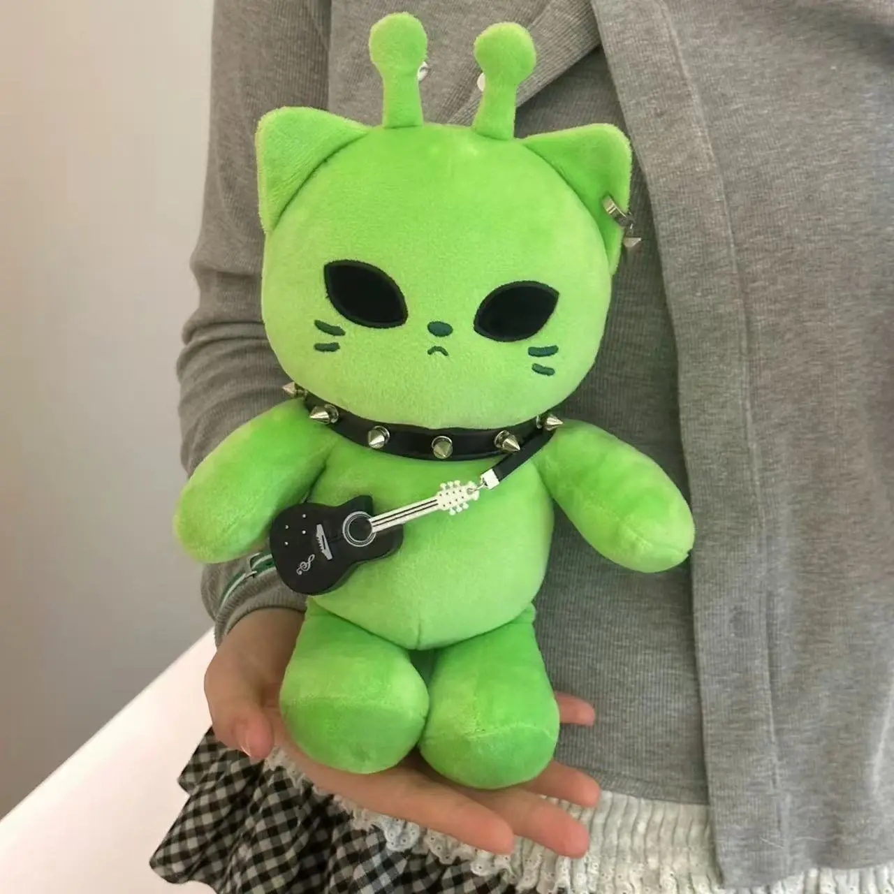 Adorable Green Alien Cat Plush Toy Dolls Cute Furry Stuffed Toys Extraterrestrial Kittens Running Design Ideal Gifts