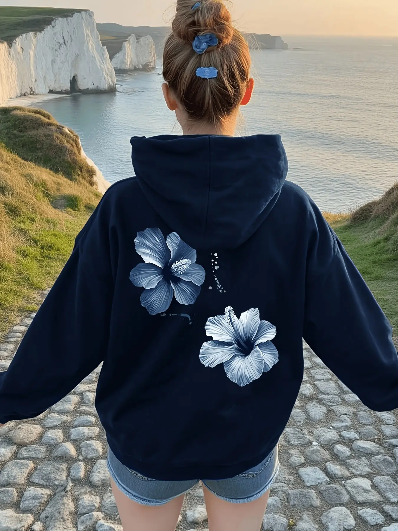 Women's Trendy Floral Print Hoodie, Casual Long Sleeve Loose-Fit Sweatshirt, Fall & Winter Warm Fashion for Women