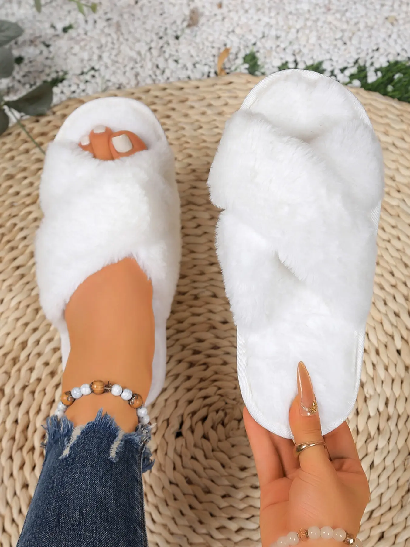 2026 Cross Strap Thick Plush Flat Sandals, Soft Long Hair Cross Band Open Toe Design, Shock Absorbing Soft Sole, Simple Solid Color Fall Winter Women's Slippers
