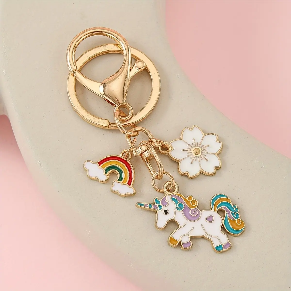 Fashion Rainbow Unicorn Keychain with Silver-Colored Horse and Cherry Blossom Charms, Colorful Cloud Decor, Suitable for Bags and Car Keys, Perfect Gift for Girlfriend