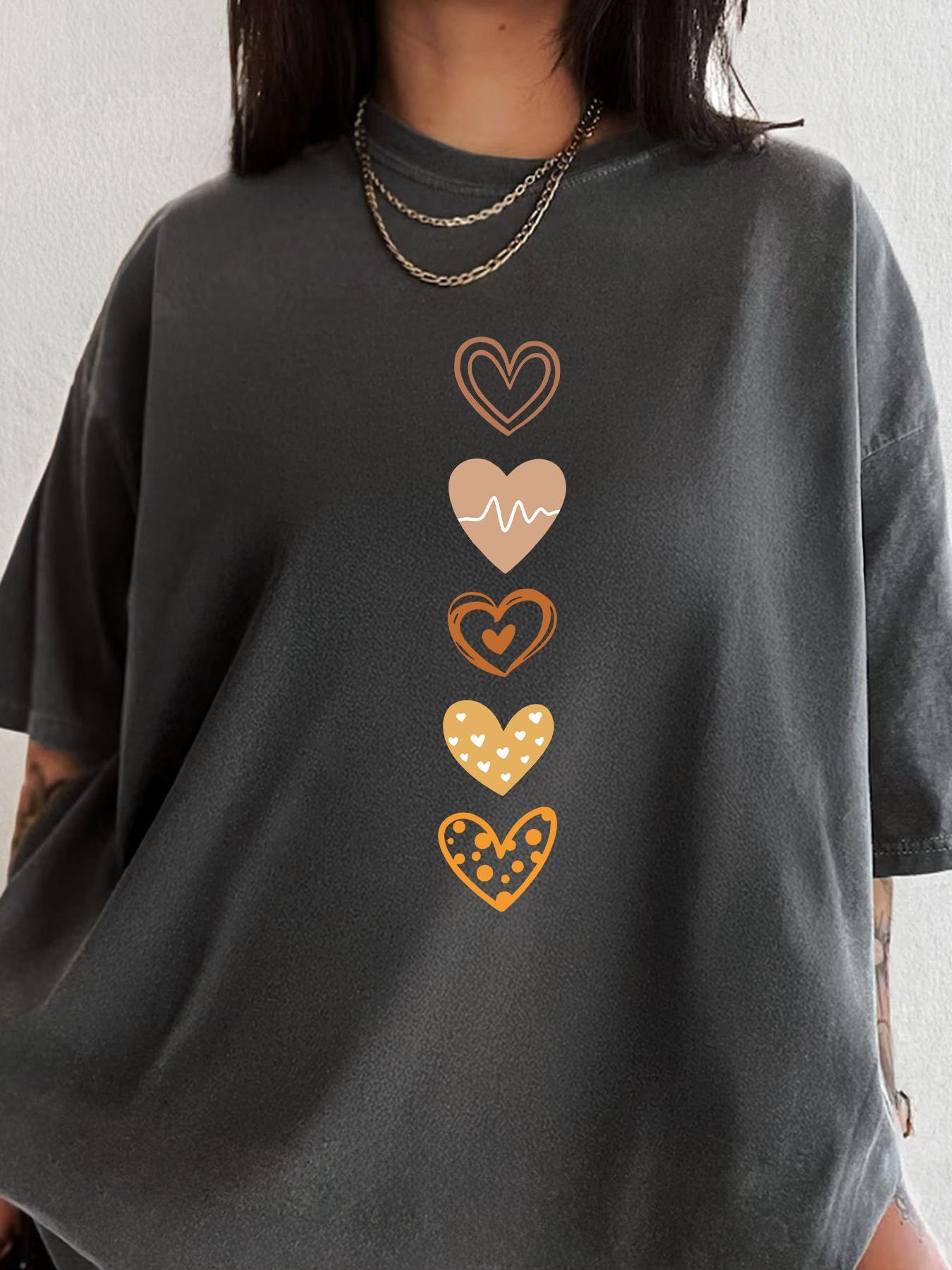 Women's Heart Print Round Neck Graphic Tee, Vintage Trendy Casual Drop Shoulder Short Sleeve T-shirt for Daily Wear, Ladies All Seasons Outfit, Womenswear Top