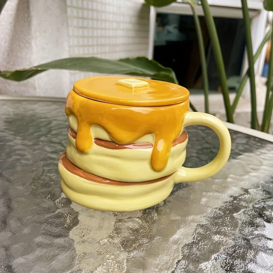 Creative Stacked Pancake Ceramic Mug with Lid, 3D Buttered Pancake-Shaped Coffee Cup, Large Capacity, Ideal Gift for Friends and Family