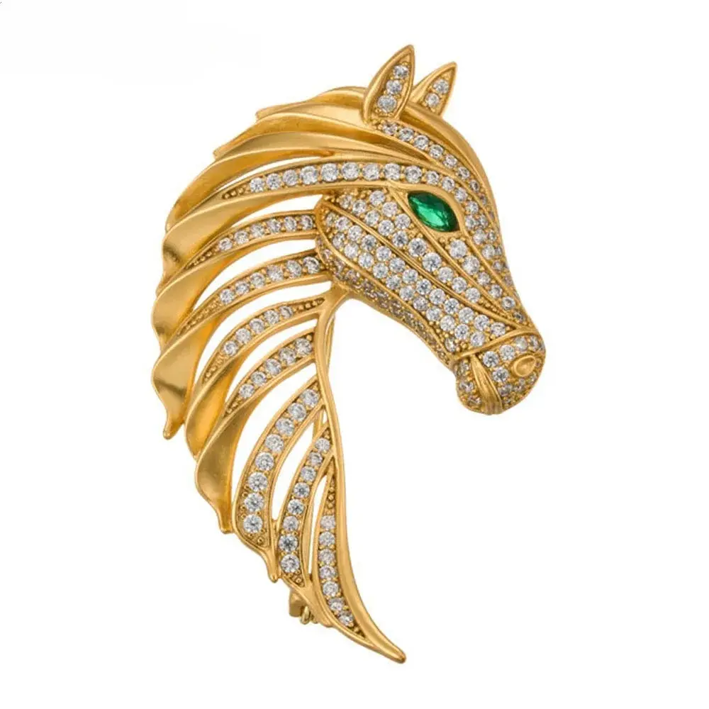 Luxury Fashion Rhinestone Gold Horsehead Brooch Versatile Animal Pin Accessories for Men and Women