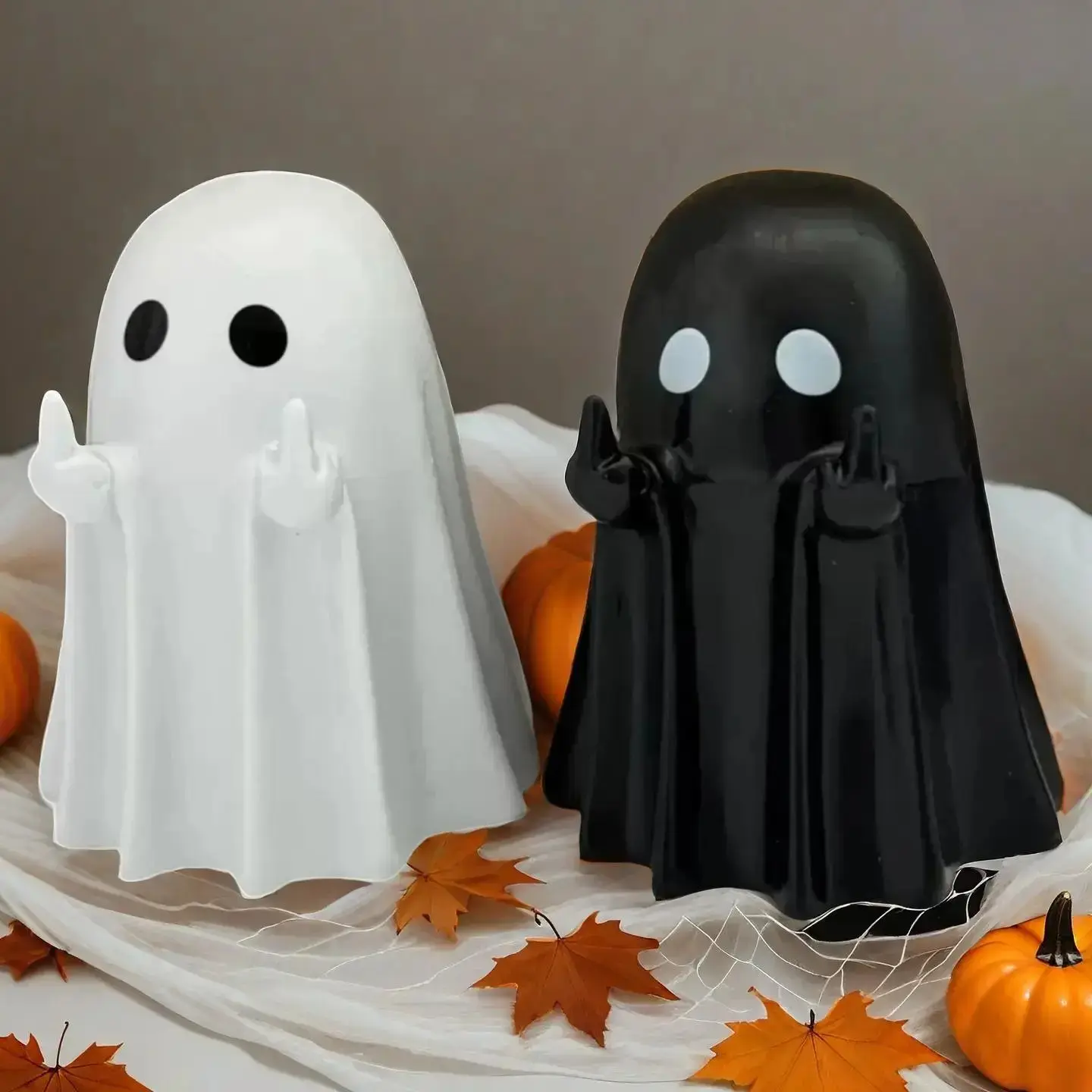 Small Artistic Resin Ghost Figurine - Resin Sculptures, Figurines for Adults, Room Decor Ornaments for Bookshelf, Mantel Desk Display